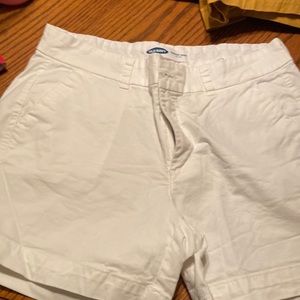 White old navy shorts size 8